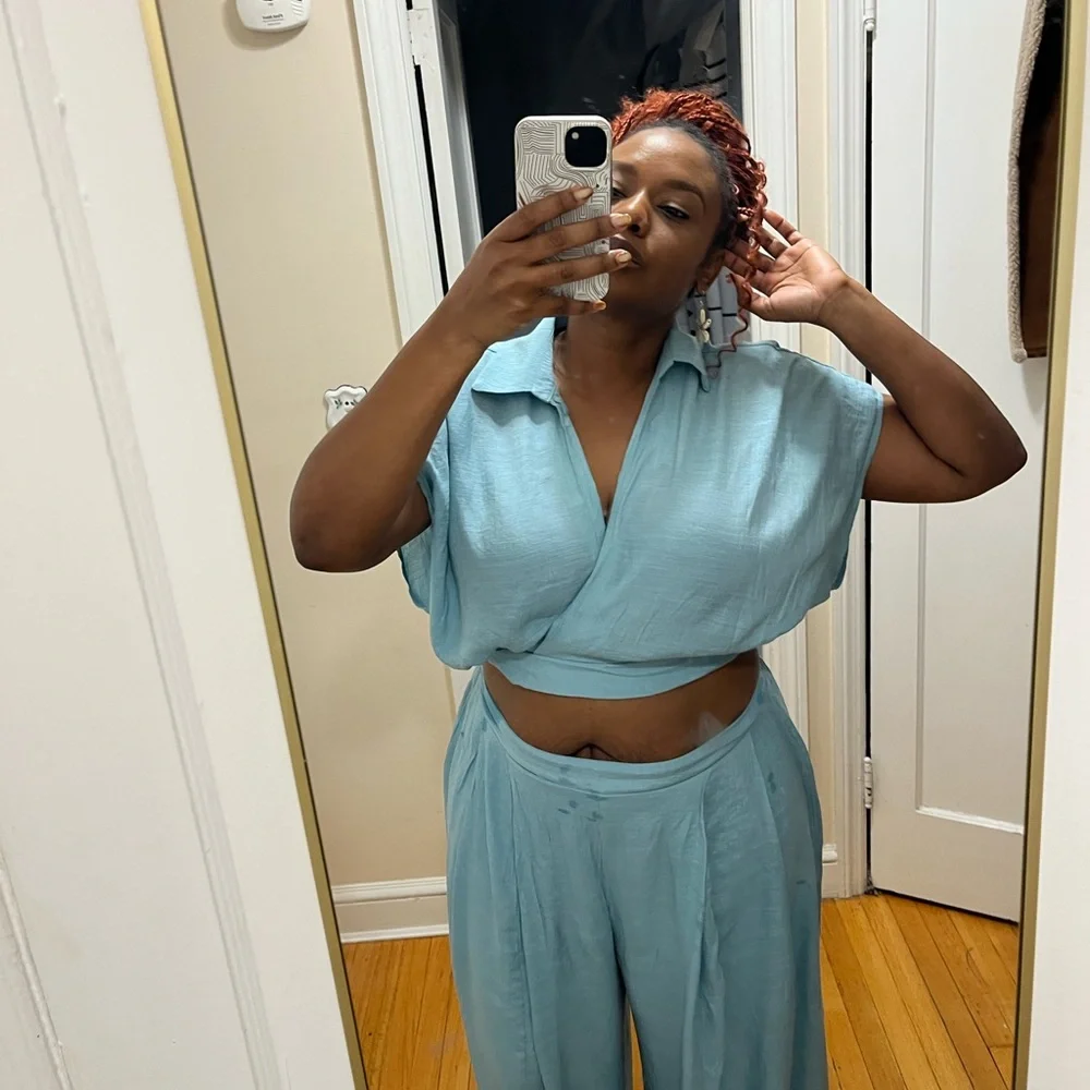 Blue Women's Pants Set - Picture 3 of 4